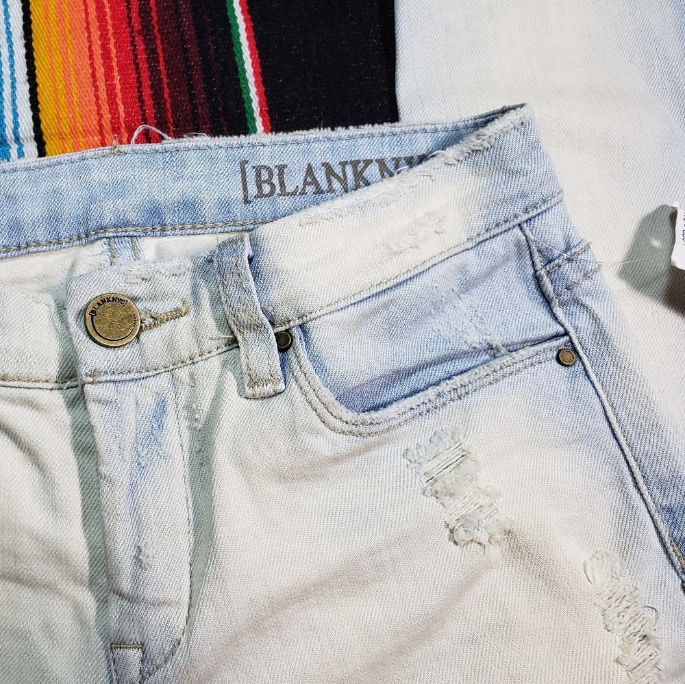 Jeans - Picture 2 of 7
